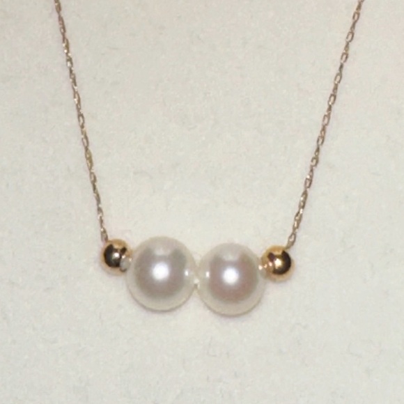 NWT Beautiful Pearl Necklace